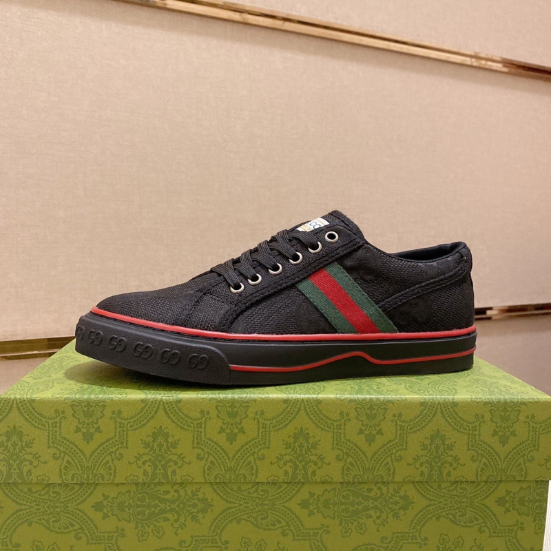 G*u*i casual shoes